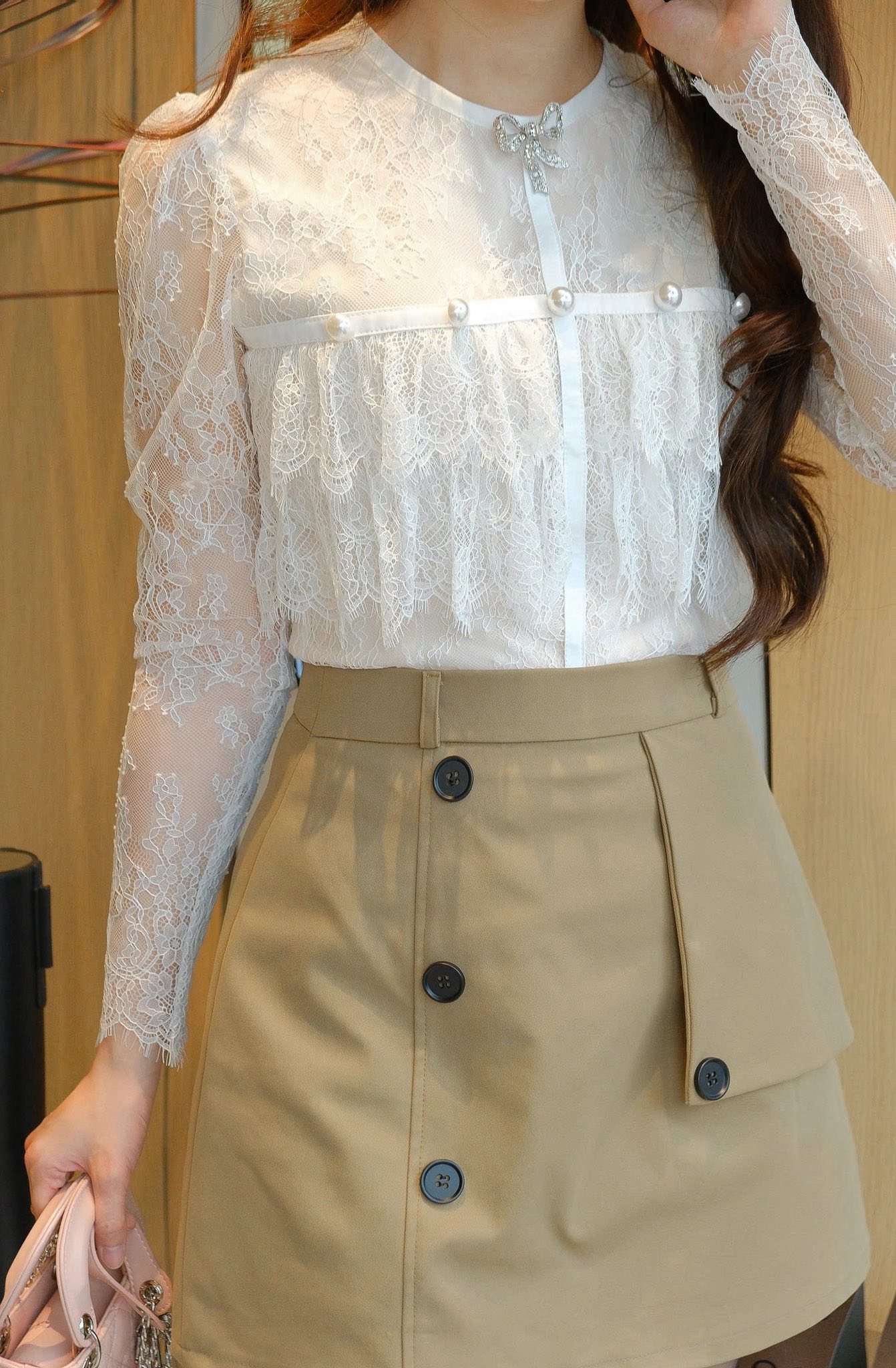 [🆕🇻🇳] Trúc Quỳnh Nguyễn – Hàng thiết kế 👕 Top1Fashion 👗   BỘ SƯU TẬP ÁO REN MÙA THU – THANH LỊCH & MÊ HOẶC
Chào đón những cơn gió se lạnh đầu thu với bộ sưu tập ren mùa thu – nơi vẻ đẹp cổ điển gặp gỡ nét hiện đ , shares-6✔️ , likes-79❤️️ , date-2025-09-13 05:29:33🇻🇳🇻🇳🇻🇳📰🆕