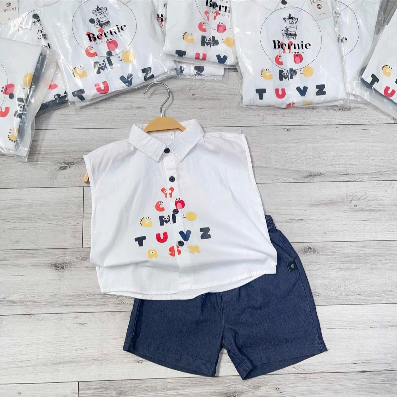 [🆕🇻🇳]  Shop Mẹ Ruộng – Quần áo trẻ em 🧑‍🧒❤️️👶⭐️ Set bộ cho bé đi học, đi chơi đây ạ !!
Chất liệu mềm , nhẹ , mát cho bé
E có size 9-30kgGiá 1xx
3 bộ miễn shipMời Mom lên đơn nhé
, shares-2✔️ , likes-73❤️️ , date-2025-09-14 00:42:04🇻🇳🇻🇳🇻🇳📰🆕