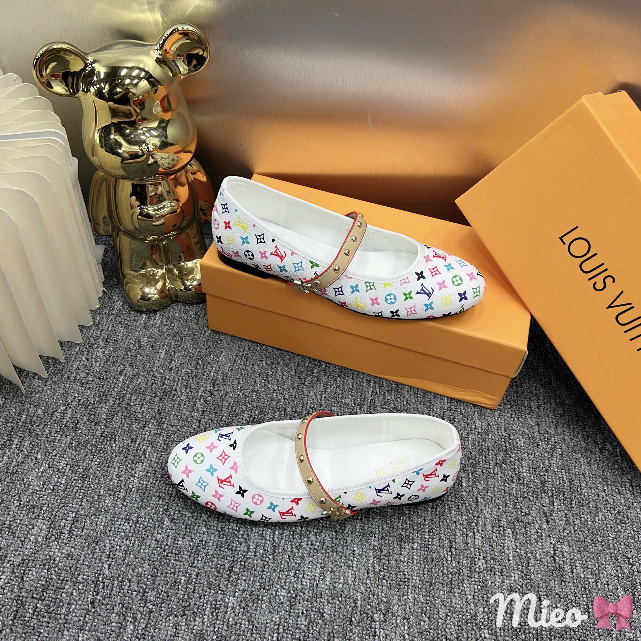 [🆕🇻🇳] Dung Valentino 36 Hàng Đào 👕 Top1Fashion 👗  Hãy yêu bản thân mình nhiều hơn 1 chút
Vì người khác đều rất bậnnnn
Size: 35-39
Kiểm tra ưng ý mới thanh toán
, shares-0✔️ , likes-12❤️️ , date-2025-09-13 05:18:21🇻🇳🇻🇳🇻🇳📰🆕