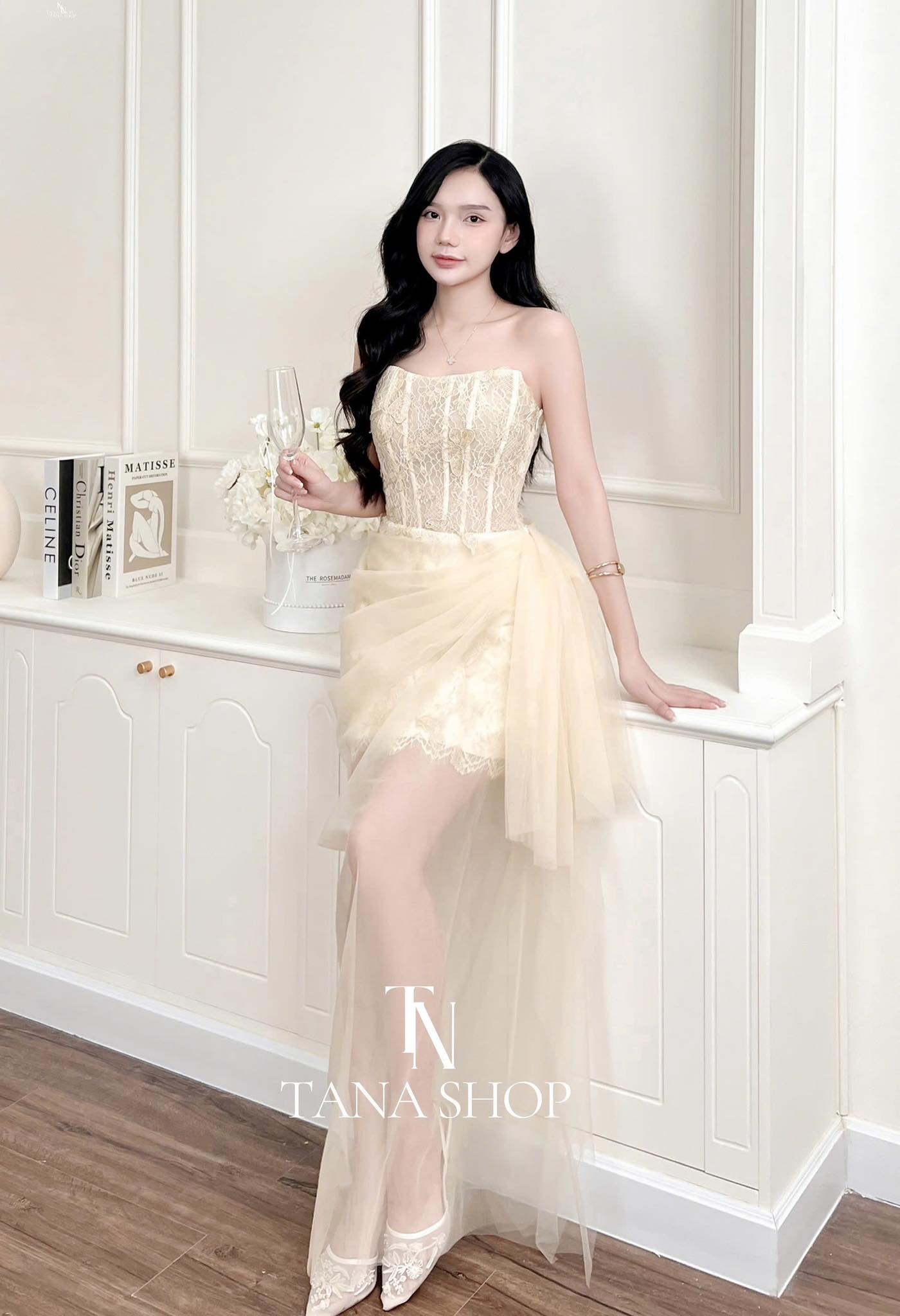 [🆕🇻🇳] TaNa Shop chuyên cung cấp những mẫu thời trang mới nhất 👕 Top1Fashion 👗  Đầm Dự Tiệc Cúp Ren Xẻ Tà Lưới Sang Chảnh – D1426
Size:  S M L
Màu: Kem
Thank you for supporting us
_________________________________
𝐂𝐨𝐧𝐭𝐚𝐜𝐭:
Inbox M , shares-0✔️ , likes-1❤️️ , date-2025-09-13 03:23:03🇻🇳🇻🇳🇻🇳📰🆕