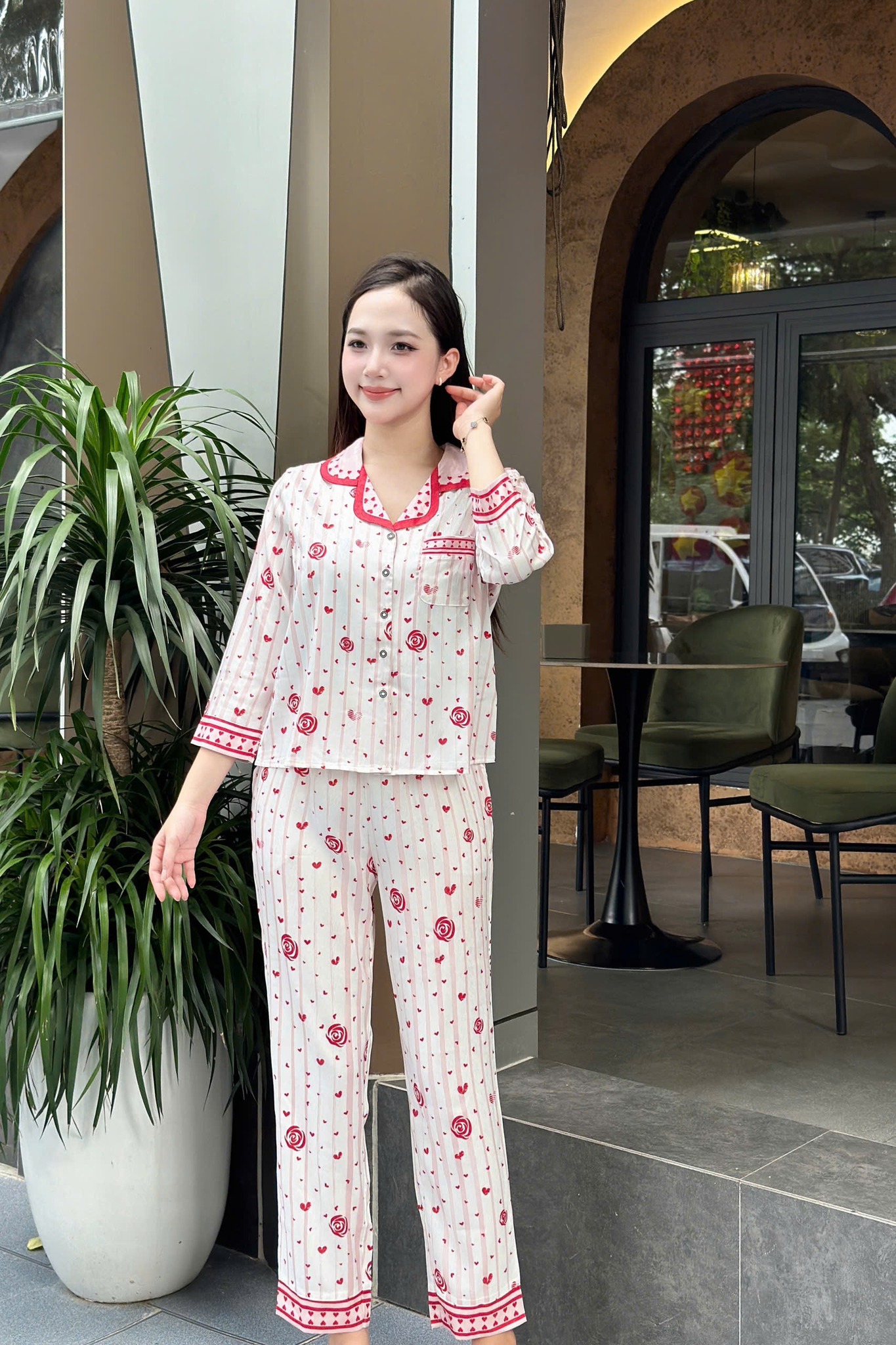 [🆕🇻🇳] Ngọc Ngà Shop – Thời Trang Bộ Đồ Mặc Nhà Cao Cấp 👕 Top1Fashion 👗  ĐÓN THU SANG NHẸ NHÀNG $ DUYÊN DÁNGChất lụa latin cao cấp mềm – nhẹ thoải mái và dễ chịu tự tin mặc nhà dạo phố nhẹ nhàng .
Thiết kế pijama truyền thống  , shares-1✔️ , likes-4❤️️ , date-2025-09-13 12:30:03🇻🇳🇻🇳🇻🇳📰🆕