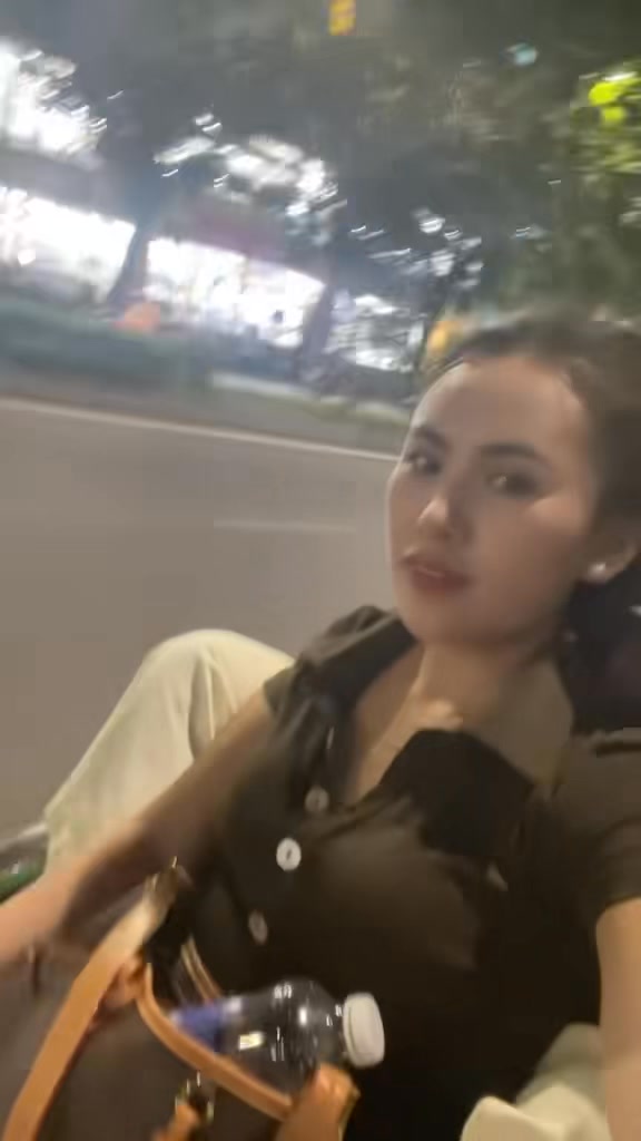 [🆕🇻🇳] Donna thanh – thời trang quần áo trẻ em Donna Thanh giá rẻ nhất  🧑‍🧒❤️️👶⭐️ #Có ai nhìn thấy Thanh nữa không ạ
Dạo này bị bóp tương tác nên bán ế ẩm quá các chị ơi… thả  nếu nhìn thấy em nhé ..động lực để e livetream nào , shares-0✔️ , likes-0❤️️ , date-2025-09-13 21:54:40🇻🇳🇻🇳🇻🇳📰🆕