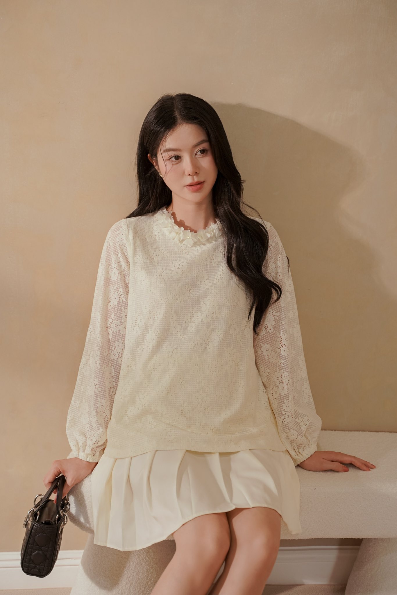 [🆕🇻🇳] Joamom- Đầm bầu thiết kế 👕 Top1Fashion 👗  𝐈𝐭𝐞𝐦 𝐡𝐨𝐚̀𝐧 𝐡𝐚̉𝐨 𝐜𝐡𝐨 𝐦𝐞̣ 𝐛𝐚̂̀𝐮 𝐦𝐞̂ 𝐬𝐭𝐲𝐥𝐞 𝐭𝐢𝐞̂̉𝐮 𝐭𝐡𝐮̛, 𝐧𝐮̛̃ 𝐭𝐢́𝐧𝐡Chiếc áo ren tơ mềm với điểm nhấn hoa anh đào đính pha lê lấp lánh – vừa sang trọng, vừa d , shares-2✔️ , likes-0❤️️ , date-2025-09-13 16:42:00🇻🇳🇻🇳🇻🇳📰🆕