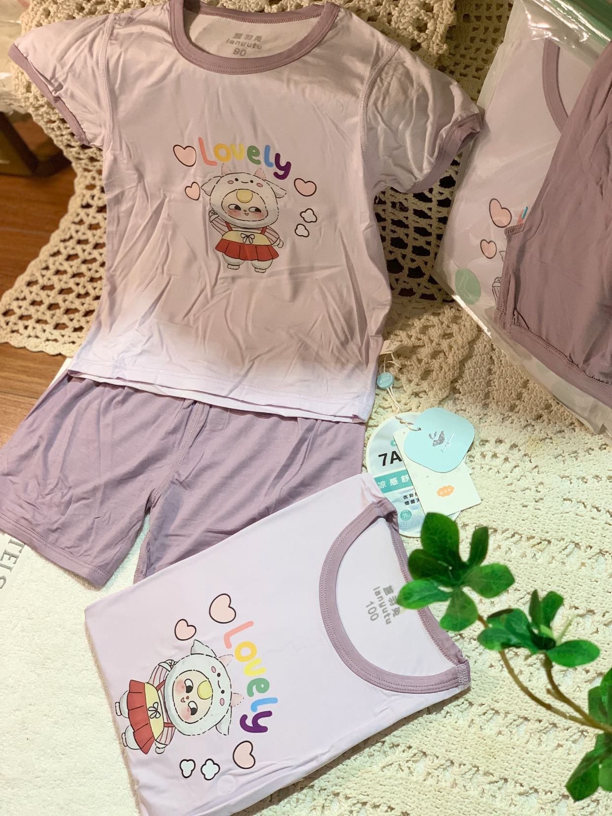 [🆕🇻🇳] SHOP CON CƯNG 🧑‍🧒❤️️👶⭐️ Hãng LANYUTU điều hòa cộc tay, chất mát lạnh, mềm mịn, màu siêu đẹpKháng khuẩn 7A VIP lắm ạh. Chị nào đã mua chỉ có chữ mê kéo dàiiiiOnly #59k/bộ Từ , shares-0✔️ , likes-2❤️️ , date-2025-09-13 03:43:36🇻🇳🇻🇳🇻🇳📰🆕