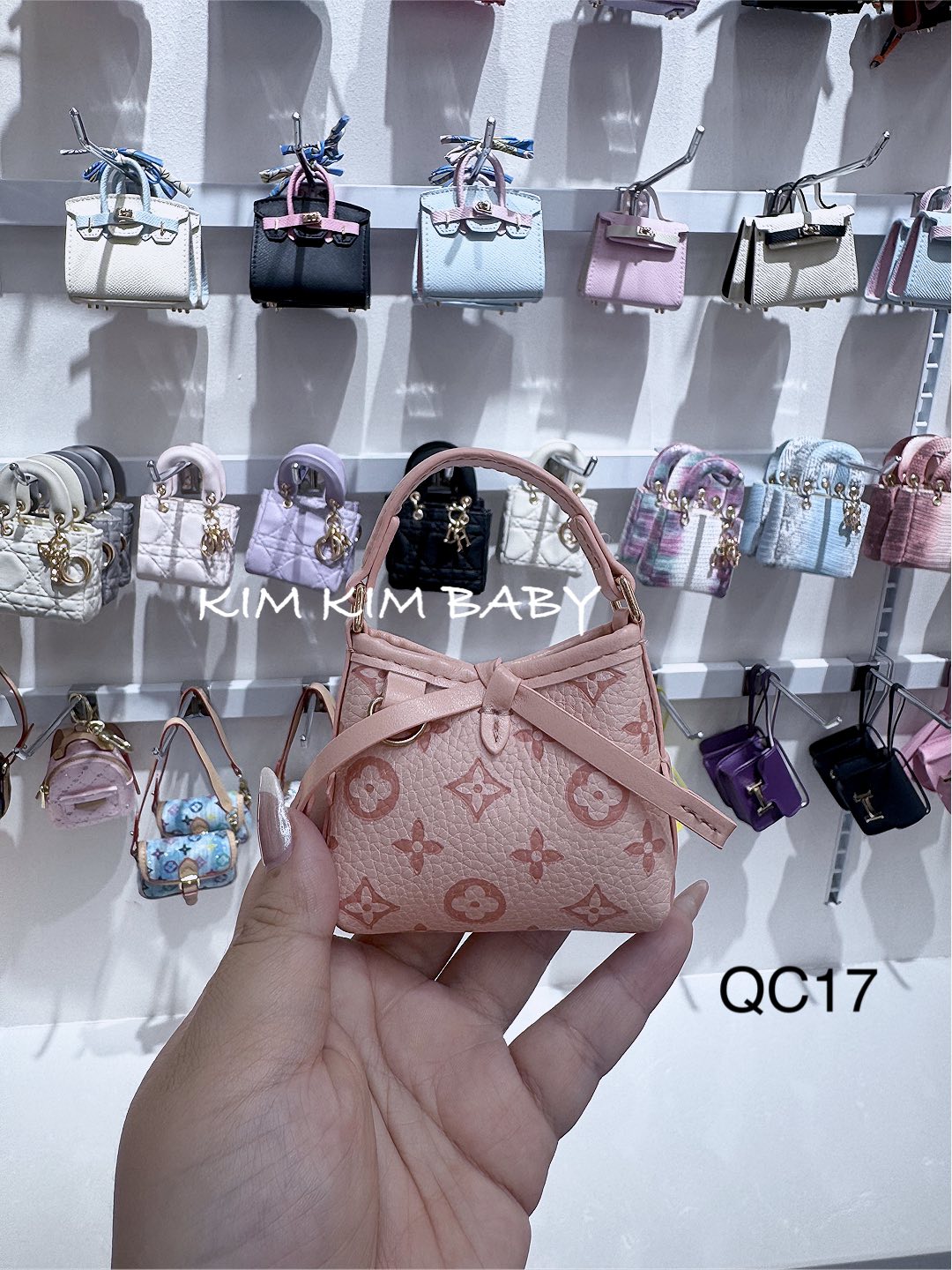 [🆕🇻🇳]  KIM KIM BABY SHOES – Bán buôn,bán lẻ giày cho bé yêu 🧑‍🧒❤️️👶⭐️ Túi mini xách tay siêu xinh sẵn ạ
, shares-0✔️ , likes-1❤️️ , date-2025-09-14 17:17:38🇻🇳🇻🇳🇻🇳📰🆕