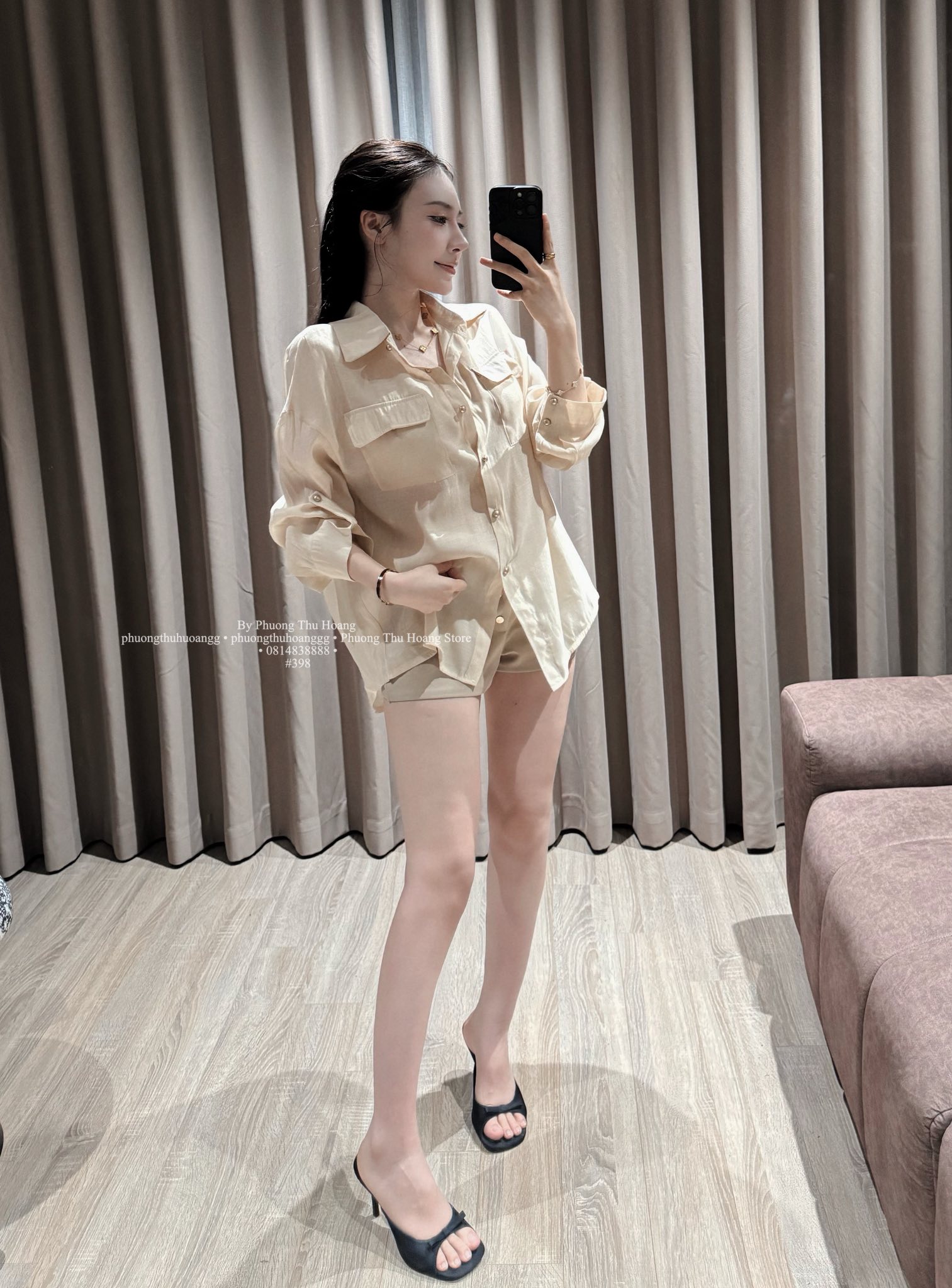 [🆕🇻🇳] Chảnh Shop – Thời trang, phụ kiện phái đẹp cao cấp 👕 Top1Fashion 👗  Mẫu chân váy này cả đen và ghi đều đẹp luôn ạ, xếp ly trẻ đẹp, độ dài vừa phải. Mã CVC1944
Áo hết hàng order ạ, mã áo AC1006Chảnh Shop 68a Phố Huế, Hà Nộ , shares-0✔️ , likes-85❤️️ , date-2025-09-13 03:35:37🇻🇳🇻🇳🇻🇳📰🆕