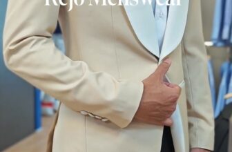 [🆕🇻🇳] REJO Bespoke Suits – May đo vị thế, định hình phong cách sống [🆕Top1Vietnam🇻🇳] 👕 Top1Fashion 👗   Suit cưới trắng dáng double-breasted, thiết kế 6 nút tối giản nhưng đầy quyền lực. Kết hợp sơ mi đen tạo điểm nhấn mạnh mẽ, lịch lãm.
Suit cưới tuxedo ke , shares-30✔️ , likes-1❤️️ , date-2025-09-15 20:59:50🇻🇳🇻🇳🇻🇳📰🆕