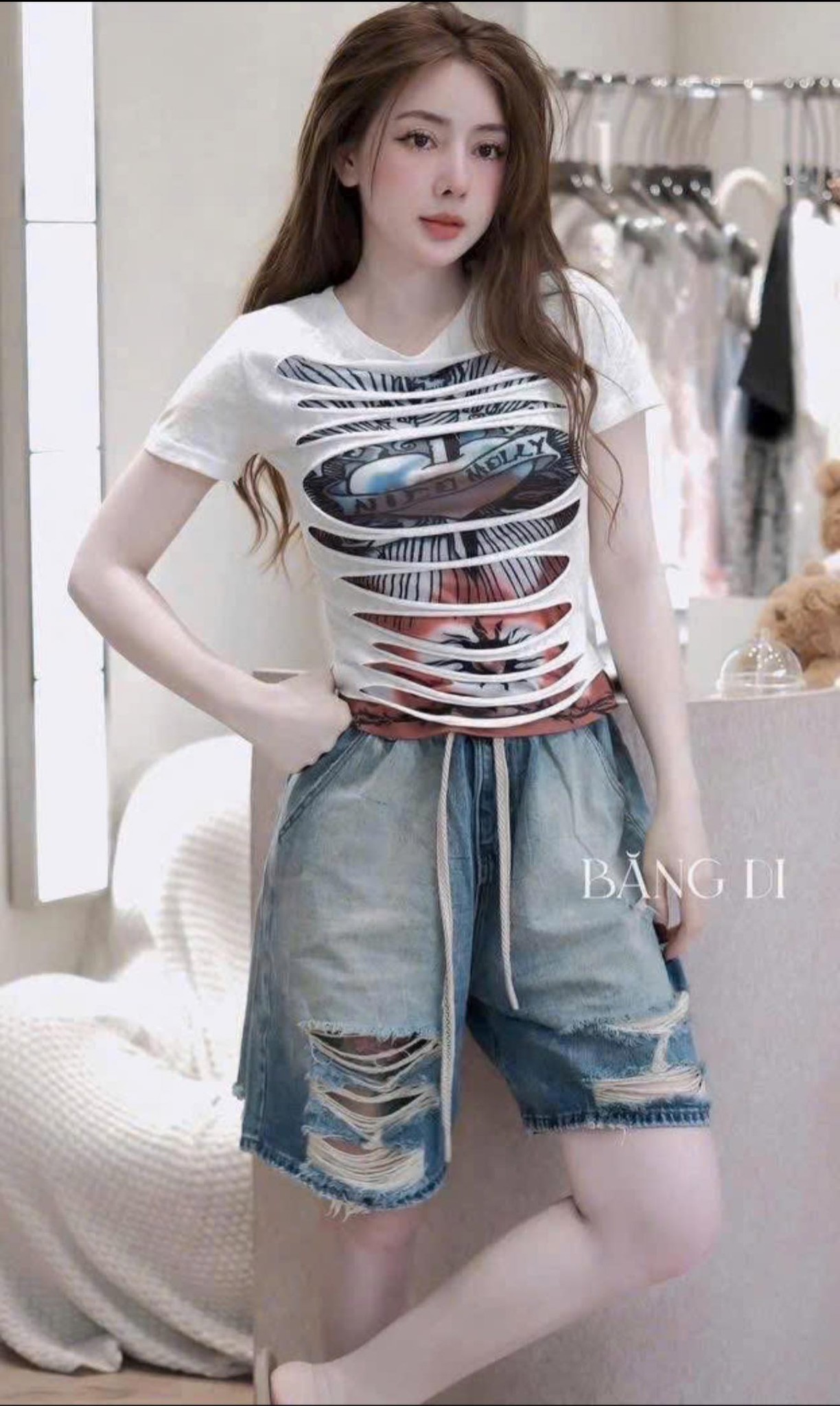 [🆕🇻🇳] NT Hoài Thương – QUẢNG CHÂU CC 👕 Top1Fashion 👗  Thấy cái áo cũm cũm đó ạ , em về sl có xíu. Mang lên xinh lắm chứ bộ . Bà nào gu lạ lạ thì lấy em này hợp lý henn
Hàng qcccc
Trắng D15
Đen , shares-1✔️ , likes-78❤️️ , date-2025-09-13 16:47:16🇻🇳🇻🇳🇻🇳📰🆕