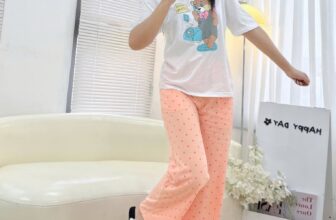 [🆕🇻🇳] Mộc VNXK Quận 9 HCM – Cửa hàng quần áo 👕 Top1Fashion 👗  – Set bộ dài nadege in gấu phối cùng quần nhiều họa tiết, chất liệu cotton 2c co giãn thoải mái, thấm hút mồ hôi tốt, from nữ chuẩn mẫu mặc, bảng màu siêu  , shares-0✔️ , likes-6❤️️ , date-2025-09-20 16:26:31🇻🇳🇻🇳🇻🇳📰🆕