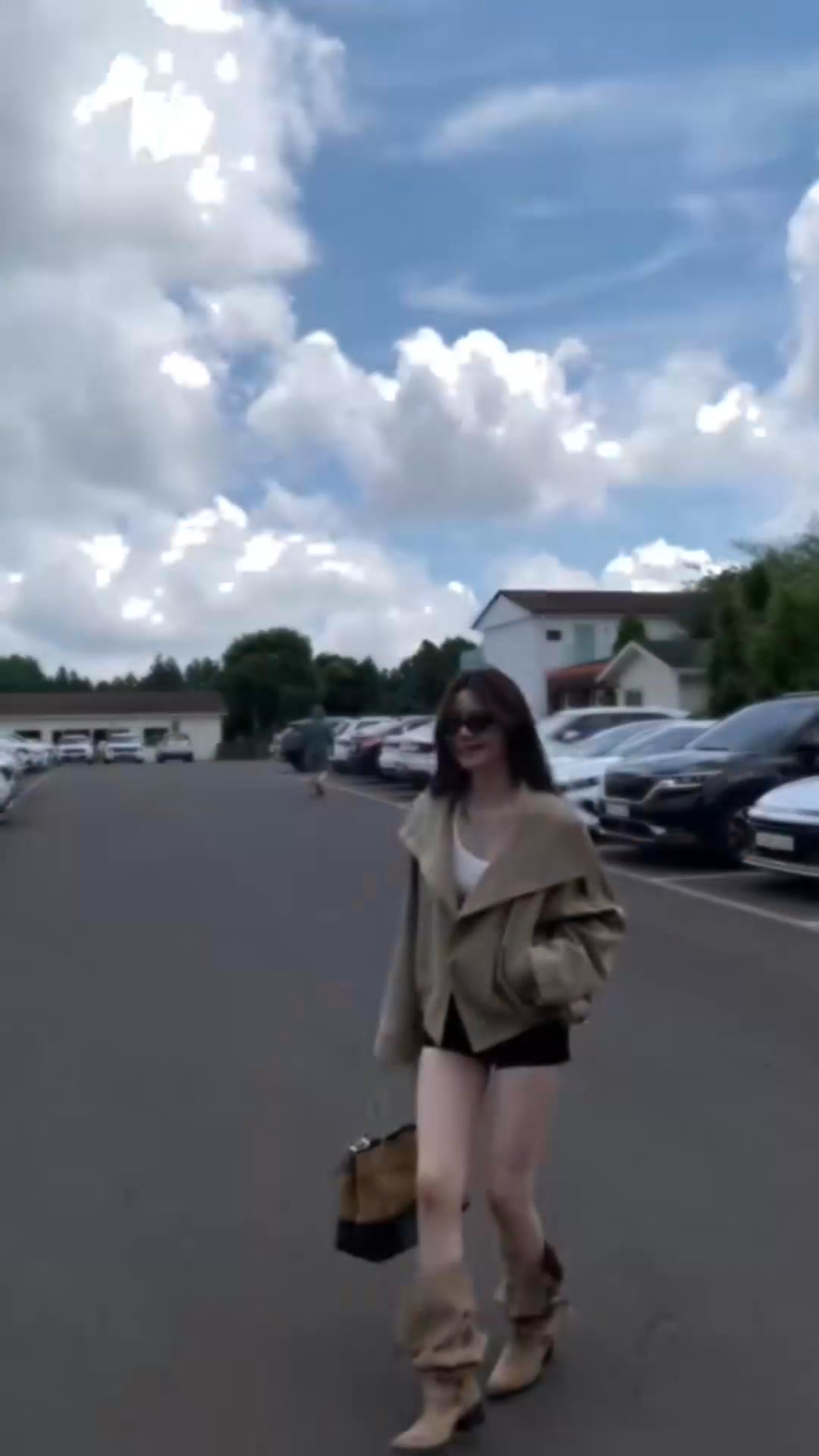 [🆕🇻🇳] Huyên CoCo Store – C𝐡𝐮𝐲𝐞̂𝐧 𝐛𝐚́𝐧 𝐪𝐮𝐚̂̀𝐧 𝐚́𝐨 đ𝐞̣𝐩 👕 Top1Fashion 👗  tình yêu là thứ xa xỉ, thứ ta cần là tiền tỷ và đô la  , shares-0✔️ , likes-0❤️️ , date-2025-09-13 05:33:52🇻🇳🇻🇳🇻🇳📰🆕