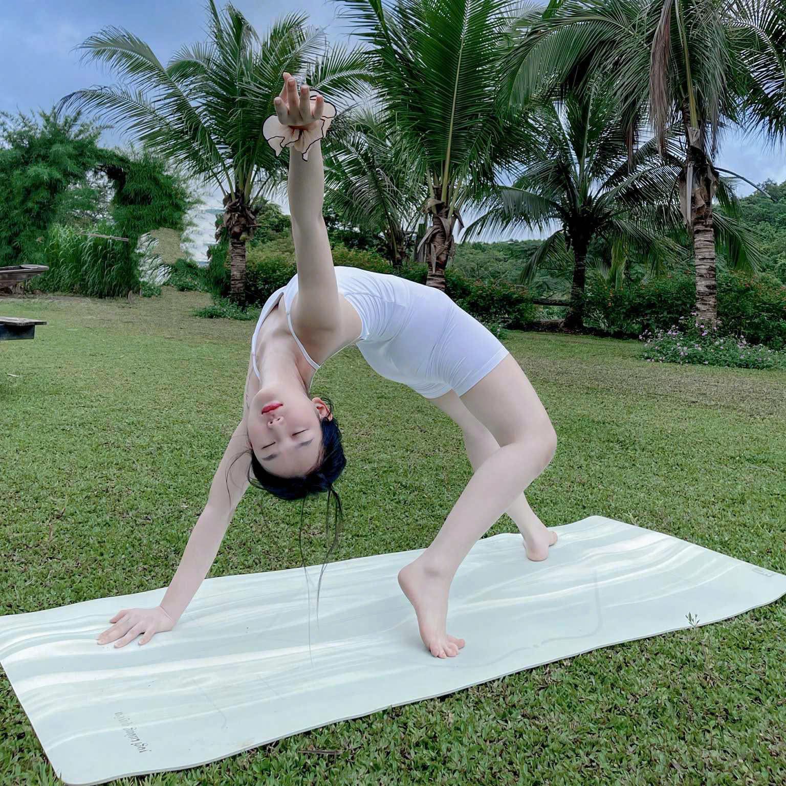 [🆕🇻🇳] HEBE YOGA – Hebeyoga.com – Chuyên cung cấp sỉ và lẻ các sản phẩm dụng cụ yoga chất lượng 🧘 Top1Yoga 🤸🏻‍♀️ Trời xanh mây trắng có Hebe và em thì thành bức tranh siêu đẹp !!!
Ưu đãi duy nhất cho các chị em đặt hàng chỉ còn 7xxk 
Nhanh tay mua hàng nhận nhiều quà  , shares-0✔️ , likes-3❤️️ , date-2025-09-16 17:20:18🇻🇳🇻🇳🇻🇳📰🆕