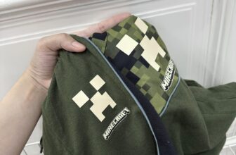 [🆕🇻🇳]  RiceMilk Kids – thời trang trẻ em xuất khẩu (Sỉ-lẻ hàng xuất xịn) 🧑‍🧒❤️️👶⭐️ Full set 3 cho tiết dư xịn cho bé trai. Bé nào mê mineecaft là thích lắm nè. Set gồm: áo nỉ hoodie + quần nỉ + áo cộc. Màu này đẹp quá luôn.
XS/4-5y S/6y  , shares-3✔️ , likes-8❤️️ , date-2025-09-19 18:02:47🇻🇳🇻🇳🇻🇳📰🆕