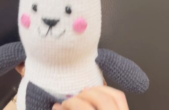 [🧸️🇻🇳]Alex House – Cửa hàng quà tặng – Người bạn tuổi thơ dễ thương cho bé yêu từ 0-3 tuổi 🎈Top1Toys🧸️  Alex cover mẫu trong sách kích thích thị giác của bé nè. Mà tìm mãi kg biết dc tên bé gấu.  #moclentheoyeucau  #quatangcustome #alexhousehandmade  #gaubong , shares-0✔️ , likes-0❤️️ , date-2025-09-18 00:58:45🇻🇳🇻🇳🇻🇳📰🆕