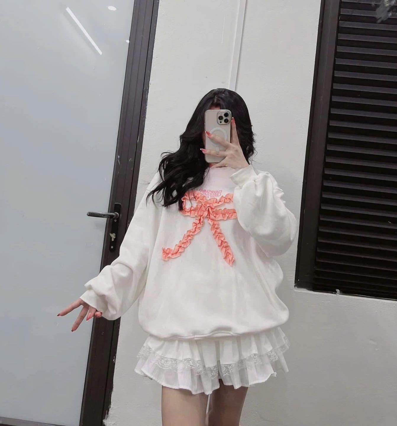 [🆕🇻🇳] Sang Choảnh-Tổng Kho Buôn 👕 Top1Fashion 👗  Áo swt nơ thêu nổi e sẵn nha báo đơn e chia
Chất nỉ ngoại hàng xuất Loại 1 xịn luôn ạ, Thêu nơ nổi nha , ảnh thật khách chụp ạ
Giá buôn #66k đại lý #61k từ , shares-0✔️ , likes-1❤️️ , date-2025-09-20 04:29:56🇻🇳🇻🇳🇻🇳📰🆕