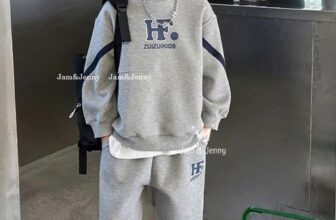 [🆕🇻🇳] Kiddie Kiddo – Thời trang trẻ em cao cấp 🧑‍🧒❤️️👶⭐️ Ngầu đét ạ!!!!
Set nỉ da cá J&J quá đẹp. Style nhìn ngầu đét, cực chất luôn. Mặc đi học đi chơi đều đẹp.
Cả set chất nỉ da cá mềm, form bộ khoẻ khoắn, đứ , shares-1✔️ , likes-5❤️️ , date-2025-09-15 18:04:17🇻🇳🇻🇳🇻🇳📰🆕