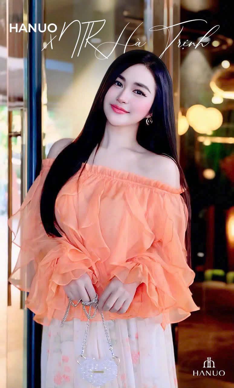 [🆕🇻🇳] Hanuo  👕 Top1Fashion 👗  𝐍𝐓𝐊 𝐇𝐚̀ 𝐓𝐫𝐢̣𝐧𝐡 𝐱 𝐀𝐦𝐞𝐥𝐢𝐧𝐝𝐚 𝐃𝐫𝐞𝐬𝐬.Diện trang phục màu cam không chỉ giúp ngoại hình thêm phần nổi bật mà đó còn là cách nhanh nhất để “kéo mood” cho tinh t , shares-1✔️ , likes-9❤️️ , date-2025-09-15 22:56:32🇻🇳🇻🇳🇻🇳📰🆕