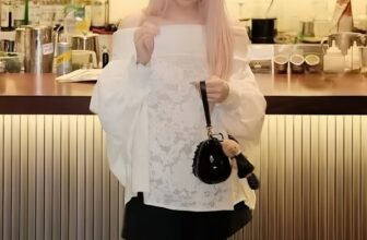 [🆕🇻🇳] Mê Đồ Design – Thiết kế & Thời trang – Phụ kiện thời trang  👕 Top1Fashion 👗  Áo ren hoa trễ vai tiểu thư 2 lớp mềm mại tôn dáng nữ tính hot trend cực đẹp không thể thiếu trong tủ đồ nè mí bàa ưiiiLink sản phẩm :Shop này thì đồ , shares-0✔️ , likes-3❤️️ , date-2025-09-19 02:49:27🇻🇳🇻🇳🇻🇳📰🆕