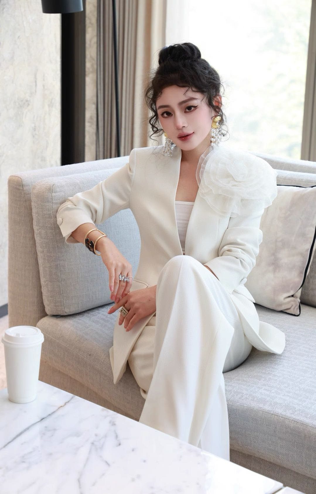 [🆕🇻🇳] GIIAN Design – Lưu giữ hồn Việt qua từng tà Áo Dài  👕 Top1Fashion 👗   𝐖𝐡𝐢𝐭𝐞 𝐆𝐫𝐚𝐜𝐞 – 𝐓𝐡𝐚𝐧𝐡 𝐤𝐡𝐢𝐞̂́𝐭 & 𝐒𝐚𝐧𝐠 𝐭𝐫𝐨̣𝐧𝐠Set vest trắng tinh khôi mang lại vẻ đẹp vừa thanh lịch vừa quyền lực. Blazer được nhấn nhá hoa 3D tinh xảo tr , shares-0✔️ , likes-0❤️️ , date-2025-09-16 17:51:01🇻🇳🇻🇳🇻🇳📰🆕