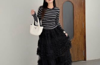 [🆕🇻🇳] Nguyen My – Cửa hàng quần áo 👕 Top1Fashion 👗   Outfit mới về siêu xinh đây nàng ơi
Áo thun sọc basic dễ mix match cùng chân váy dài xếp tầng bồng bềnh, vừa cá tính vừa nữ tính.
Phối cùng sneaker hay s , shares-0✔️ , likes-3❤️️ , date-2025-09-22 16:34:54🇻🇳🇻🇳🇻🇳📰🆕