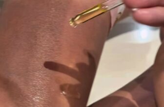 [🆕🇻🇳] Suri Store – Thương hiệu phân phối sản phẩm cao cấp ngành Mẹ & Bé 🧑‍🧒❤️️👶⭐️ Đi biển ngồi phơi nắng 6 tiếng từ 12h đến tận 6h chiều da cháy khét luôn :d
Về nhà tưởng hết cứu luôn các mẹ ạ mà sau 3 ngày bôi Oil đen nó tróc thành tản , shares-0✔️ , likes-0❤️️ , date-2025-09-20 23:01:28🇻🇳🇻🇳🇻🇳📰🆕