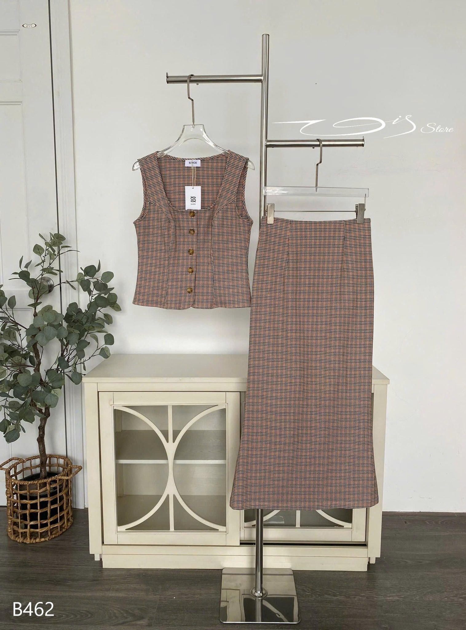 [🆕🇻🇳] ViS Store 👕 Top1Fashion 👗  PLAID WOOL-BLEND SET
Thanh lịch và đầy khí chất – set bộ thiết kế vừa cổ điển vừa hiện đại, dễ dàng biến hóa từ nơi công sở đến những buổi dạo phố cuối tuầ , shares-3✔️ , likes-7❤️️ , date-2025-09-23 21:29:47🇻🇳🇻🇳🇻🇳📰🆕