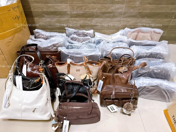 [🆕🇻🇳] TRẦN VÂN STORE Chuyên bán sỉ và lẻ giày dép,túi xách,quần áo,mỹ phẩm 👕 Top1Fashion 👗  Túi về bao la chào lễ 20/10
Shop sẵn rất nhiều mã hot trend, cần quà tặng ghé e nha, kèm hộp, túi giấy free
, shares-0✔️ , likes-0❤️️ , date-2025-09-22 02:30:00🇻🇳🇻🇳🇻🇳📰🆕