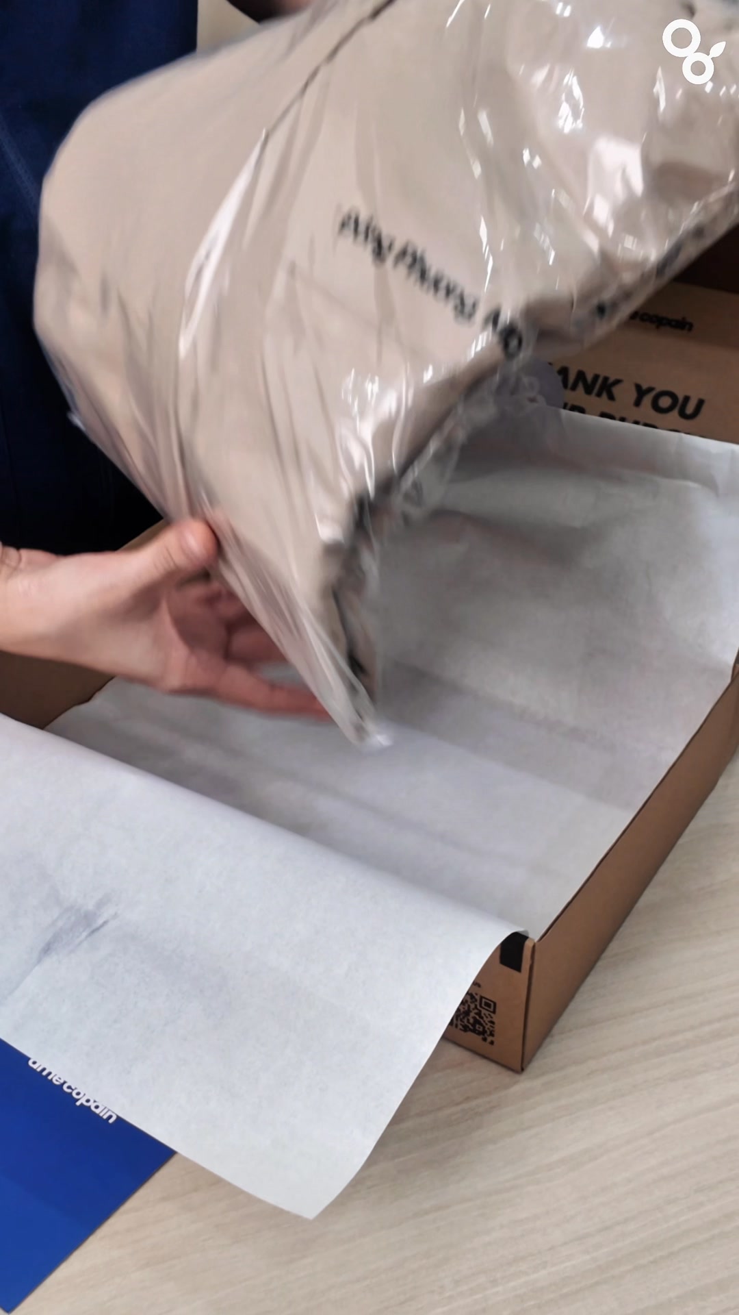 [🆕🇻🇳] Âmecopain Vietnam – Thương Hiệu Thời Trang Đồng Phục Đến Từ Hàn Quốc 👕 Top1Fashion 👗  𝗪𝗔𝗝𝟬𝟭 – Jumpsuit với thiết kế hiện đại, công năng tối ưu, mang đến trải nghiệm thoải mái và khác biệtCùng unboxing với BS. Đông Phương để khám phá thiết  , shares-0✔️ , likes-0❤️️ , date-2025-09-21 00:00:02🇻🇳🇻🇳🇻🇳📰🆕