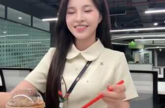 [🆕🇻🇳] YAME – For the love of black & white 👕 Top1Fashion 👗  1 ngày đi làm đúng điệu cùng nàng thơ Doanh Phạm Huyền Ngọc!
#YAME #thoitrangnuhottrend #yamedesign , shares-0✔️ , likes-0❤️️ , date-2025-09-24 18:20:44🇻🇳🇻🇳🇻🇳📰🆕