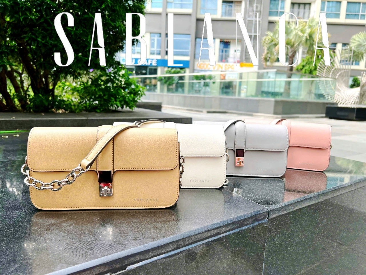 [🆕🇻🇳] Sablanca – Êm nhẹ toả tính cách – Giày êm thoáng, túi thời trang [🆕Top1Vietnam🇻🇳] 👕 Top1Fashion 👗  Cá tính không lẫn vào đâu được! Chỉ cần một chiếc túi Anna Push-Lock Chain là đủ để biến bộ đồ đơn giản nhất trở nên chất ngầu. Thiết kế hình hộp cứng cáp, , shares-1✔️ , likes-3❤️️ , date-2025-09-25 05:30:38🇻🇳🇻🇳🇻🇳📰🆕