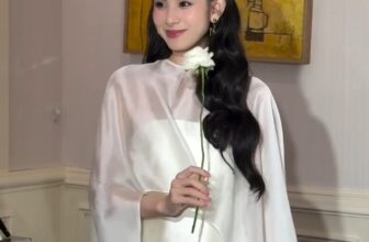 [🆕🇻🇳] Huong Boutique – Định hướng phong cách thời trang 👕 Top1Fashion 👗  Nàng thơ Liên Hương thu hút mọi ánh nhìn trong thiết kế đầm Charlotte sang trọng nhưng đầy cuốn hút với phần quây ôm sát vòng 1 và dáng suông nhẹ theo đườn , shares-0✔️ , likes-0❤️️ , date-2025-09-23 21:19:16🇻🇳🇻🇳🇻🇳📰🆕