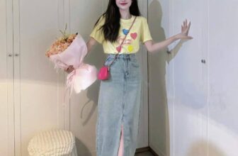 [🆕🇻🇳] LH shop rẻ và đẹp  [🆕Top1Vietnam🇻🇳] 👕 Top1Fashion 👗  Giá 300k miễn ship
Bộ gồm áo thun cotton và chân vấy jean
Size 40-65kg
, shares-0✔️ , likes-0❤️️ , date-2025-09-24 17:24:25🇻🇳🇻🇳🇻🇳📰🆕
