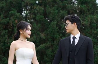 [🆕🇻🇳] TRIEU CUONG STUDIO 🤵🏻 Top1Wedding 👰🏻  𝐏𝐫𝐞 𝐖𝐞𝐝𝐝𝐢𝐧𝐠 | Dũng – Hiền
“Tình yêu không cần lời nói, chỉ cần một ánh nhìn, một cái nắm tay thật chặt là đủ.
Chúng mình tin rằng, những bức ảnh cưới đẹp , shares-0✔️ , likes-8❤️️ , date-2025-09-23 04:38:05🇻🇳🇻🇳🇻🇳📰🆕