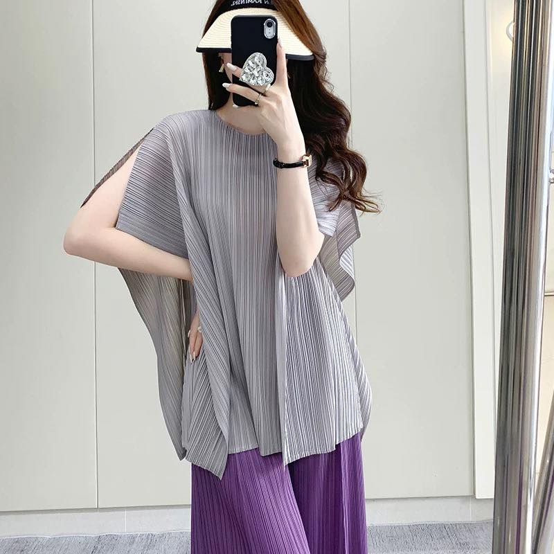 [🆕🇻🇳] The Kokeshi – こけし – Thời Trang – phụ kiên thể thao cho nam 👕 Top1Fashion 👗   SHORT TRAINING GS R80  5inchs
Chất liệu vải xi giãn cao cấp, nhẹ tênh, co giãn tốt,  thoáng mát. .Quần có 2 túi khóa kéo tiện lợi, form trên gối đẹp
S , shares-0✔️ , likes-0❤️️ , date-2025-09-24 15:25:31🇻🇳🇻🇳🇻🇳📰🆕