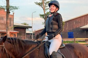 [🆕🇻🇳] Hoàng Uyên Yoga 🧘 Top1Yoga 🤸🏻‍♀️ Mom nào đang đau đầu vì con không nghe lời cần thử ngay bộ môn cưỡi ngưạ này nhé ạ.Sau một tháng học biết cách thuần hoá những bạn ngựa to cao nhưng bất  , shares-1✔️ , likes-284❤️️ , date-2025-09-24 17:39:19🇻🇳🇻🇳🇻🇳📰🆕