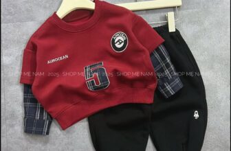 [🆕🇻🇳]  Shop mẹ Nam chuyên hàng thời trang trẻ em cao cấp 😎❤️️⭐️ Hàng vừa về nóng bỏng tay lun các mẹ ạ
Áo nỉ tay pha sơmi mix cùng quần nỉ sịn đét lun ạ, bao đẹp lun nha các mẹ
Size: 90-130
Mẹ nào ưng báo shop liền nha , shares-1✔️ , likes-127❤️️ , date-2025-09-24 21:34:16🇻🇳🇻🇳🇻🇳📰🆕