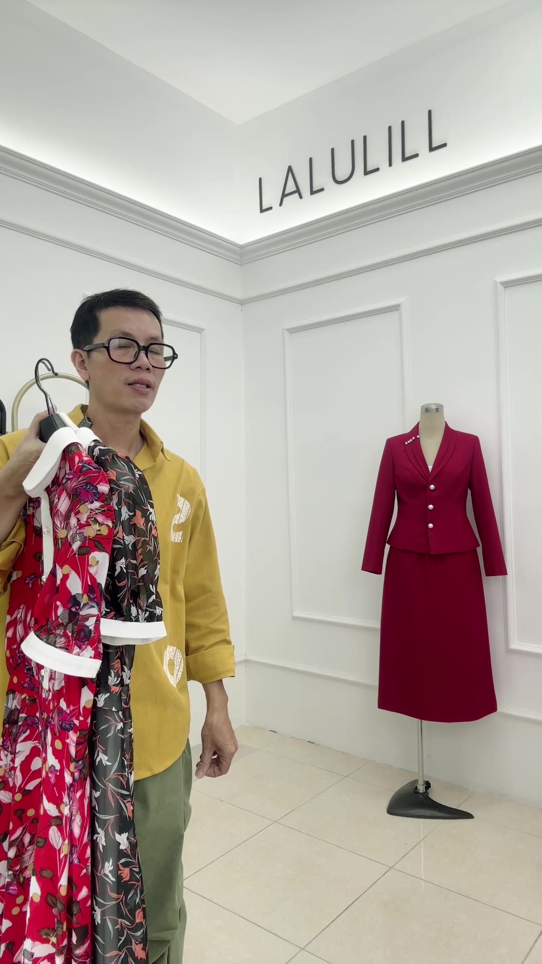 [🆕🇻🇳] Elise – Định hướng phong cách thời trang [🆕Top1Vietnam🇻🇳] 👕 Top1Fashion 👗  𝐄𝐋𝐈𝐒𝐄 𝐅𝐀𝐒𝐇𝐈𝐎𝐍 𝐒𝐇𝐎𝐖 𝐅𝐀𝐋𝐋 – 𝐖𝐈𝐍𝐓𝐄𝐑 𝟐𝟎𝟐𝟓 – “𝐓𝐇𝐄 𝐑𝐄𝐅𝐋𝐄𝐂𝐓𝐈𝐎𝐍”Khi ánh đèn sân khấu bừng sáng, nàng bước ra như hiện thân của quyền lực và vẻ đẹp toàn diện, bền , shares-38✔️ , likes-626❤️️ , date-2025-09-26 03:12:32🇻🇳🇻🇳🇻🇳📰🆕