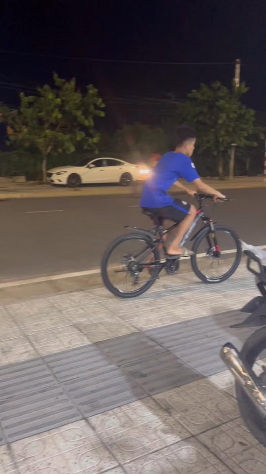 [🧸️🇻🇳]  Xe Ôtô Đồ Chơi Trẻ Em ĐôRêMon Diên Khánh Nha Trang  (Ôtô điện diên Khánh)  🎈Top1Toys🧸️  Đen Nhám Cá Tính Càng Nhìn Càng Mê. 0⃣9⃣3⃣2⃣5⃣3⃣1⃣4⃣6⃣0⃣
#191TỉnhLộ2DiênPhướcDiênKhán , shares-0✔️ , likes-1❤️️ , date-2025-09-27 03:26:17🇻🇳🇻🇳🇻🇳📰🆕