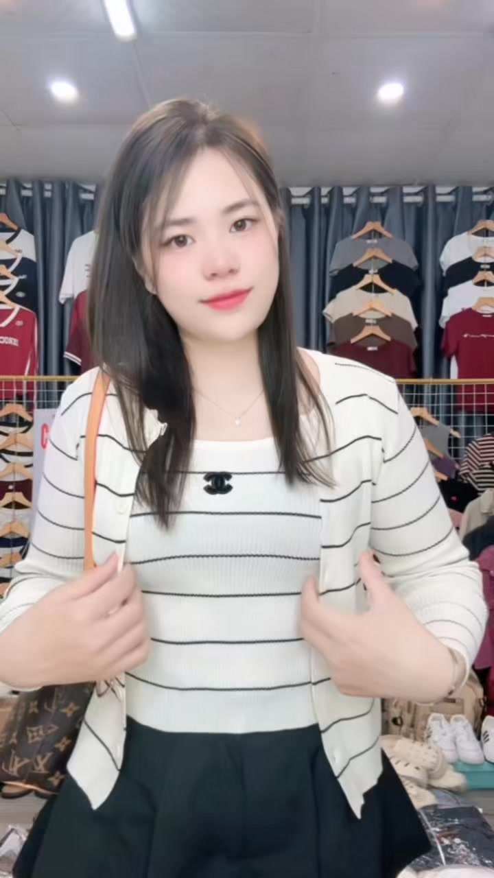 [🆕🇻🇳] Vũ Thị Thuý Linh – Chuyên Sỉ Lẻ Quần Áo Thời Trang QuẢng Châu Giá Siêu Rẻ  [🆕Top1Vietnam🇻🇳]  [🆕Top1Vietnam🇻🇳] 👕 Top1Fashion 👗  Bao nhiêu sự xinh xẻo tại đây ….. , shares-0✔️ , likes-0❤️️ , date-2025-09-27 15:53:28🇻🇳🇻🇳🇻🇳📰🆕