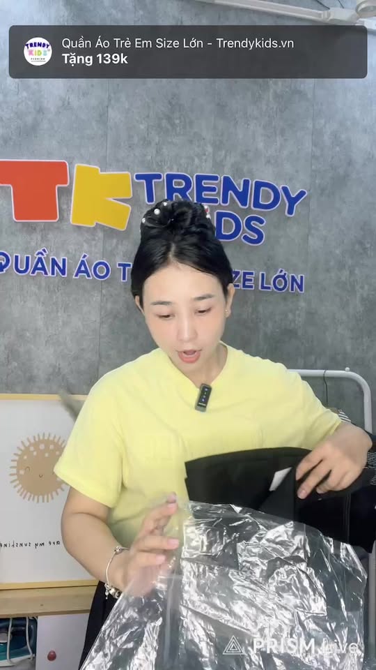 [🆕🇻🇳] Sorie’s House – Đồ tole/lanh cho Bé và Mẹ 🧑‍🧒❤️️👶⭐️ #LỬNG em còn ít ạ
———————
Bộ #tole #LỬNG BÉ GÁI về màu mới ạ
Đặc biệt có #CẶP MẸ VÀ BÉ luônnnn
Link video:
Link BÉ:
Link MẸ: , shares-0✔️ , likes-0❤️️ , date-2025-09-27 21:28:20🇻🇳🇻🇳🇻🇳📰🆕