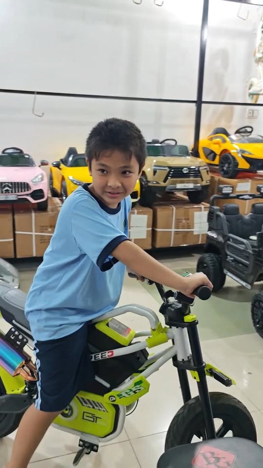 [🆕🇻🇳] Paramax 🛰🚀 Top1Tech 🤖💻 Ra mắt loa PARAMAX Classe 30: Phong cách HOME. Chất PRO.
Loa full-range hạng sang cho không gian giải trí tại gia, nơi chất âm chuyên nghiệp hòa quyện cùng , shares-1✔️ , likes-53❤️️ , date-2025-09-25 01:16:11🇻🇳🇻🇳🇻🇳📰🆕