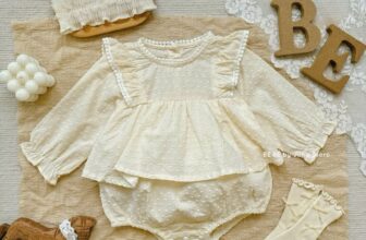 [🆕🇻🇳] BÉ BÉ by Jang Store – Cửa hàng quần áo sơ sinh & trẻ em 🧑‍🧒❤️️👶⭐️  Dáng váy vintage với chất thô hạt vàng kem
Điểm xuyến bèo ngực mềm mại, bé yêu hóa “nàng thơ” nhỏ xinh
, shares-1✔️ , likes-0❤️️ , date-2025-09-24 15:54:48🇻🇳🇻🇳🇻🇳📰🆕