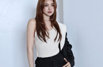 [🆕🇻🇳] BONJOUR – Towards the high-end fashion line 👕 Top1Fashion 👗  NINH DUONG LAN NGOC X BONJOUR
She looks so luxurious. Thank you for your choice
#BONJOUR
#streetstyles
___________________
Contact us:
Worldwid , shares-2✔️ , likes-15❤️️ , date-2025-09-27 15:59:51🇻🇳🇻🇳🇻🇳📰🆕