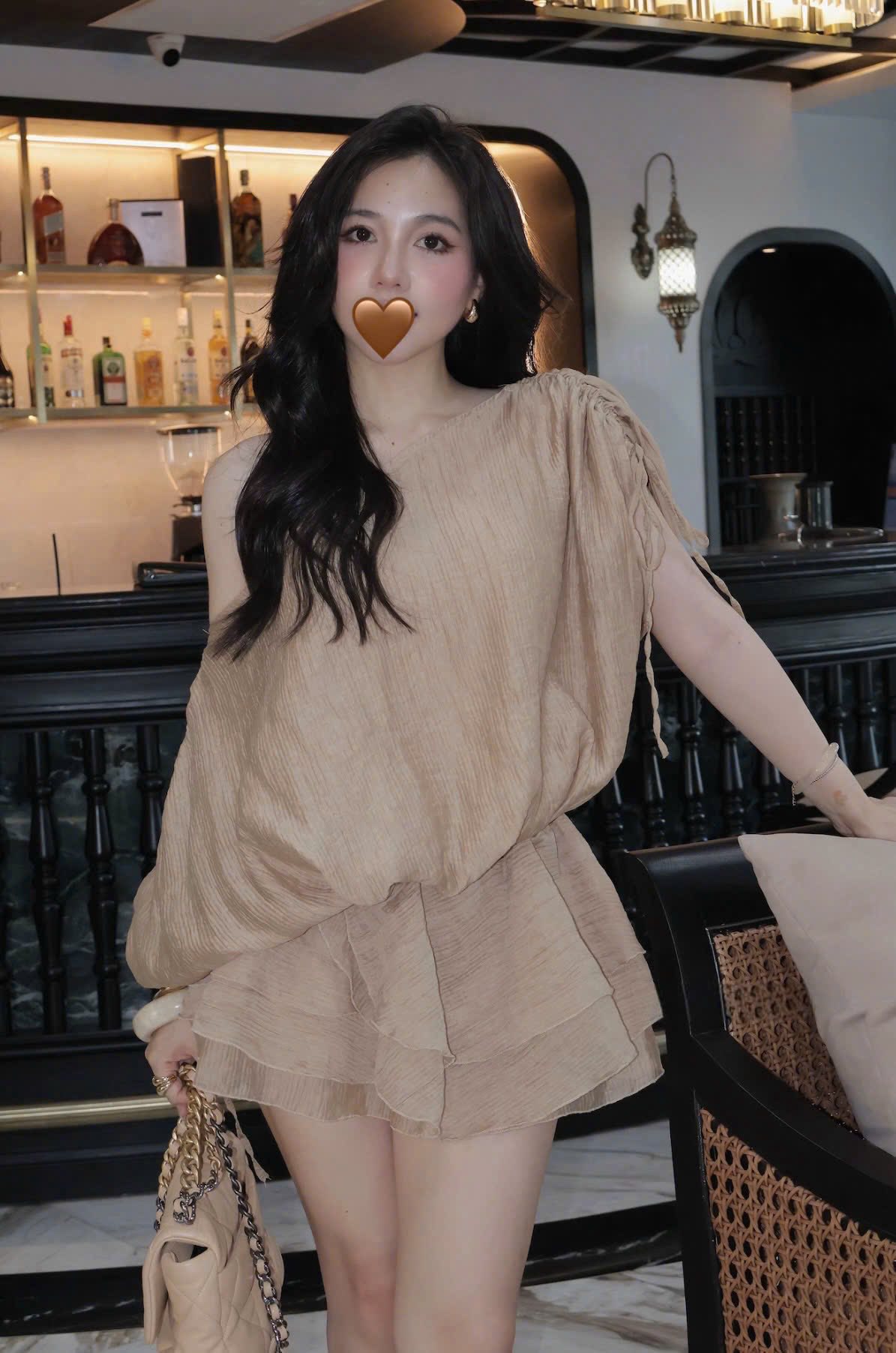 [🆕🇻🇳] Đỗ Hoài Phương Store – Cửa hàng quần áo nữ  [🆕Top1Vietnam🇻🇳] 👕 Top1Fashion 👗  Thanh lịch mà vẫn ngọt ngào  Váy voan xếp tầng – chuẩn vibe dịu dàng cho ngày nắngMã:
Nâu: D78s D78m
Kem: D79s D79mThông tin sản phẩm nàng check dướ , shares-0✔️ , likes-50❤️️ , date-2025-09-28 01:35:58🇻🇳🇻🇳🇻🇳📰🆕