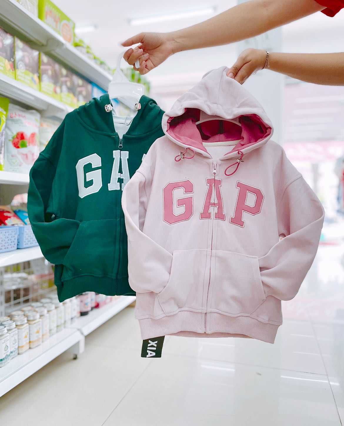 [🆕🇻🇳] LUNCHUN.kids 🧑‍🧒❤️️👶⭐️ LAST ITEMS 99k
Size 1-2Y
Xin mời các mom đặt hàng
, shares-0✔️ , likes-5❤️️ , date-2025-09-27 21:09:27🇻🇳🇻🇳🇻🇳📰🆕