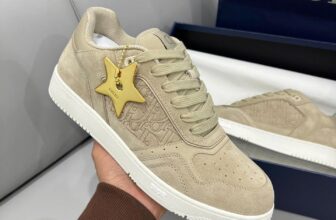 [🆕🇻🇳] Chuyên giày Mèo Xám – Cửa hàng giày dép 👕 Top1Fashion 👗   Phối màu của mùa Thu, của những ngày lãng đãng mát mẻ. Dưới chân là đất, trên đầu là trời, và những hàng cây đã bắt đầu chuyển màu vàng nhẹ.
Thơ thẩn thế , shares-0✔️ , likes-2❤️️ , date-2025-09-29 17:03:12🇻🇳🇻🇳🇻🇳📰🆕