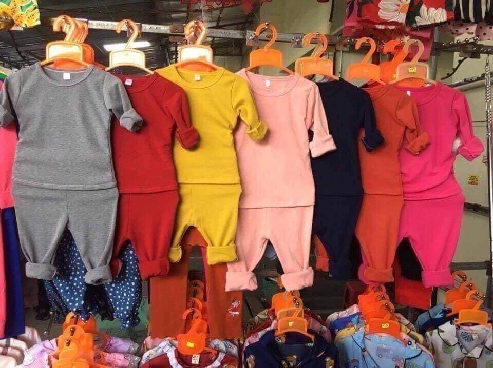 [🆕🇻🇳] Đồ trẻ em giá rẻ Sỉ và lẻ giày dép giá rẻ 🧑‍🧒❤️️👶⭐️ Đồ giá rẻ 100k/3bo đủ size đủ màu ạ
, shares-0✔️ , likes-5❤️️ , date-2019-09-21 19:42:13🇻🇳🇻🇳🇻🇳📰🆕