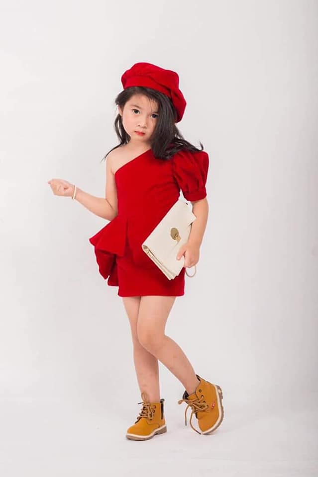 [🆕🇻🇳] Trâm ngô – Mua sắm – bán lẻ 🧑‍🧒❤️️👶⭐️ Qua tuần e live nhé cả nhà
Khách sỉ mới lưu ý ck 200k trước khi lựa live tới khi chốt ck 50% tiền hàng mới đi đơn nhé vì lô này e cần tiền ck cho xưởng nhé , shares-3✔️ , likes-20❤️️ , date-2020-03-11 19:55:32🇻🇳🇻🇳🇻🇳📰🆕