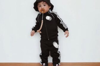 [🆕🇻🇳] Baby Liti 🧑‍🧒❤️️👶⭐️ Hàng về rồi các mẹ ạ. Mẫu ko thể thiếu của các bé nhà mình đây ạ.
Hiện tại thị trường có rất nhiều loại, hàng may nhái, hàng dựng rất nhiều, tiền nào của n , shares-0✔️ , likes-4❤️️ , date-2020-08-24 19:00:45🇻🇳🇻🇳🇻🇳📰🆕