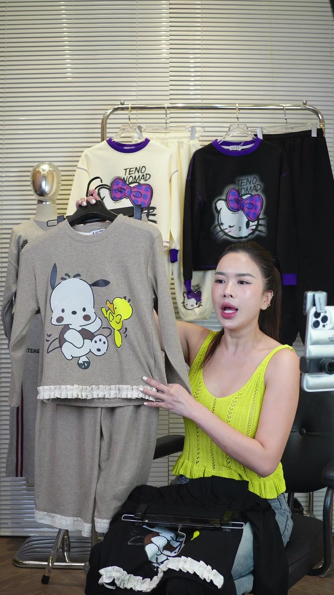 [🆕🇻🇳] LinhLuzz Shop – Thời Trang Trẻ Em – Chuyên Thời Trang – Phụ Kiện trendy dành cho các bé 🧑‍🧒❤️️👶⭐️ \ud83d\udc57 B\u1ed9 s\u01b0u t\u1eadp v\u00e1y b\u00e9 g\u00e1i m\u1edbi nh\u1ea5t \u2013 chu\u1ea9n trend Thu \u0110\u00f4ng\n\ud83d\udc96 Ch\u1ea5t xinh , shares-0✔️ , likes-1❤️️ , date-2025-10-13 19:49:26🇻🇳🇻🇳🇻🇳📰🆕