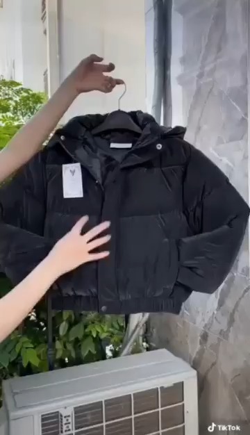 [🆕🇻🇳] Thị Quế Boutique 👕 Top1Fashion 👗  𝑵𝒉𝒊̀𝒏 𝒆𝒎 đ𝒂̃ đ𝒖̉ 𝒏𝒈𝒐̣𝒕 𝒏𝒈𝒂̀𝒐
Đ𝒆̂̉ 𝒂𝒏𝒉 𝒒𝒖𝒆̂𝒏 𝒎𝒐̂́𝒊 𝒕𝒊̀𝒏𝒉 đ𝒂̂̀𝒖 𝒉𝒂𝒚 𝒄𝒉𝒖̛𝒂
Giá SALE bất chấp.
Hàng thiết kế đủ size : 𝘚, 𝘔, 𝘓, 𝘟𝘓, 2𝘟𝘓. , shares-0✔️ , likes-0❤️️ , date-2023-11-28 01:58:41🇻🇳🇻🇳🇻🇳📰🆕